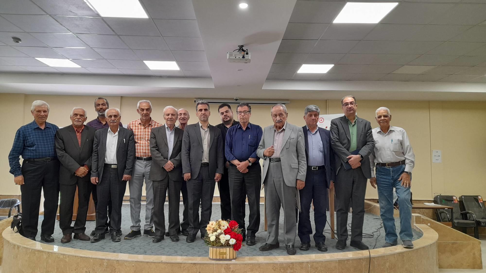 دیدار معاون توسعه مدیریت و منابع صندوق بازنشستگی کشوری با رؤسای کانون های بازنشستگی استان اصفهان